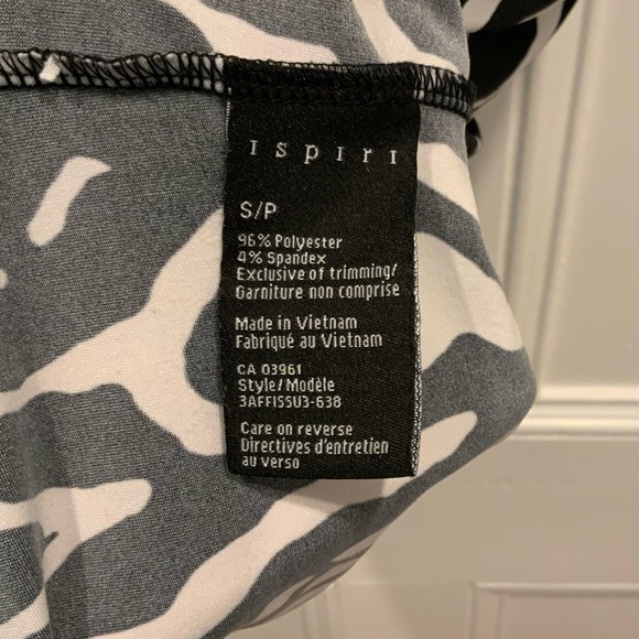 Ispiri Cowl Neck Sleeveless Top with Rousing on Left Side - Size S - Picture 5 of 5